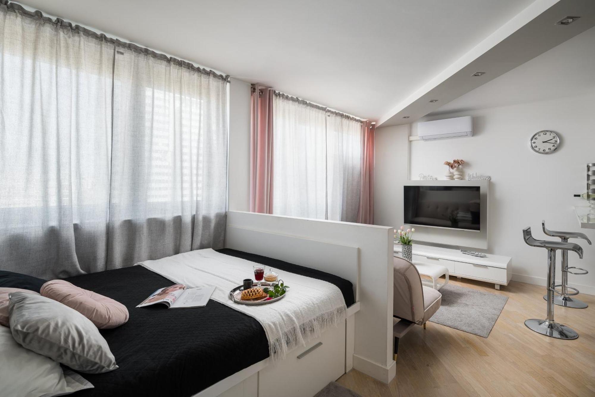 Air-Conditioned Premium Loft Warsaw Skyline Only 900 M To Central Station Kültér fotó